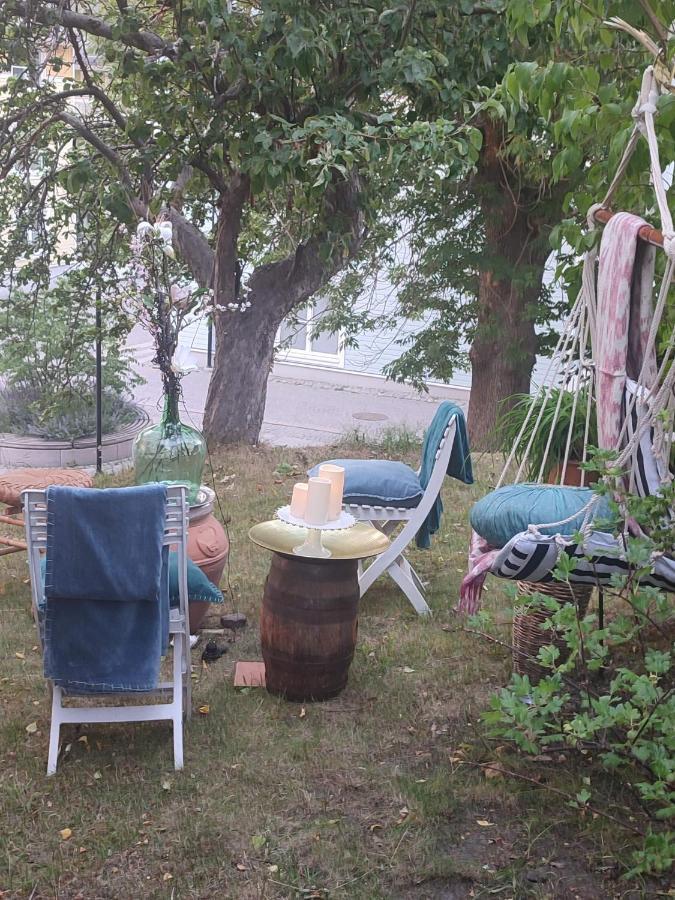 Den Unika Sekelskiftsvaningen. Appartement Norrtälje Buitenkant foto