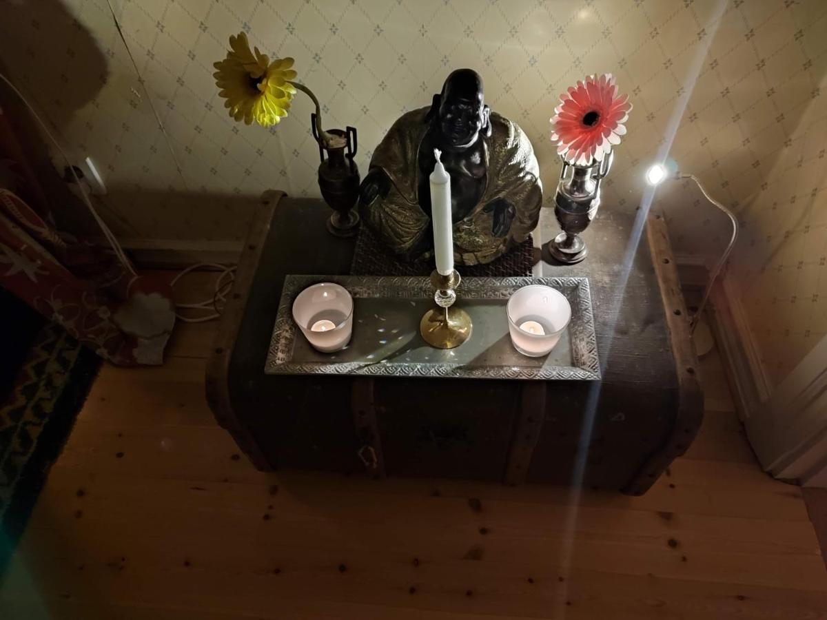 Den Unika Sekelskiftsvaningen. Appartement Norrtälje Buitenkant foto