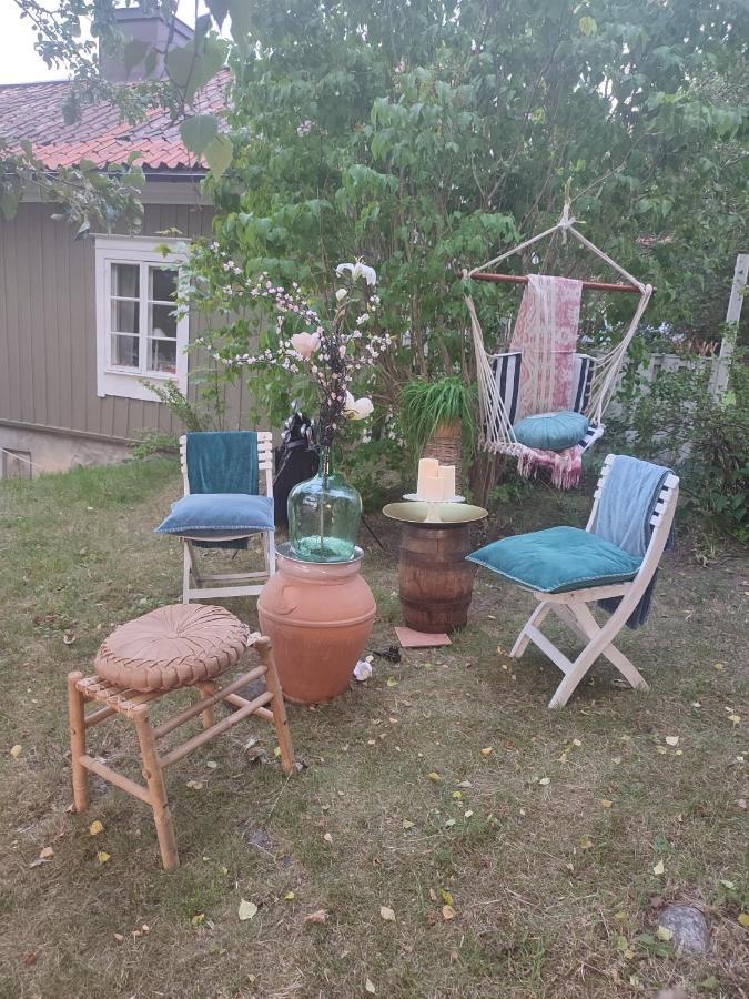 Den Unika Sekelskiftsvaningen. Appartement Norrtälje Buitenkant foto