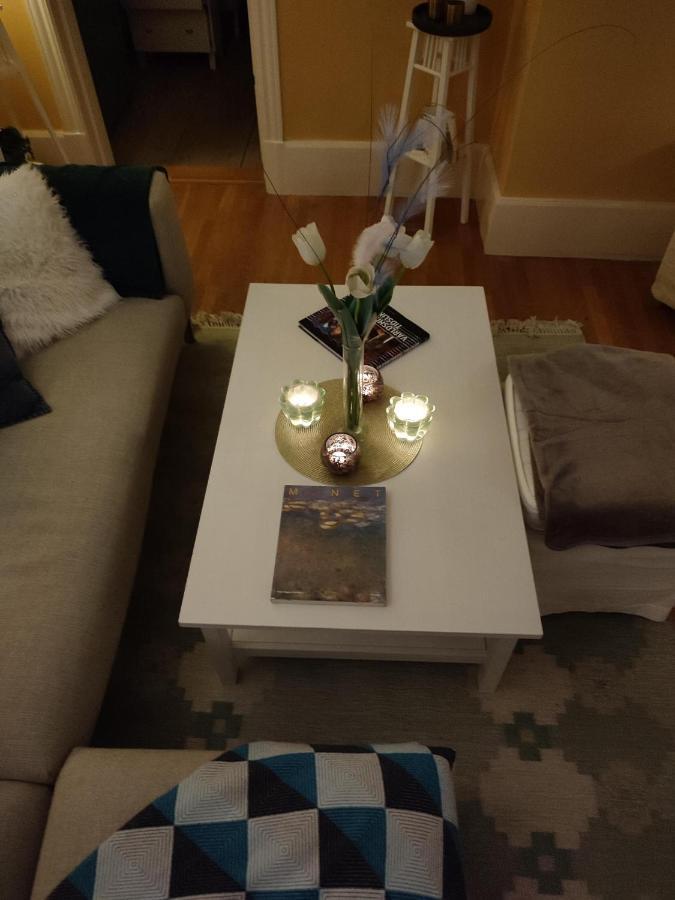 Den Unika Sekelskiftsvaningen. Appartement Norrtälje Buitenkant foto